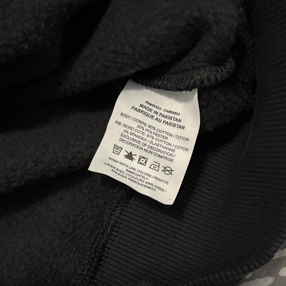 Nike women’s Black crew neck sweater - Picture 4 of 5